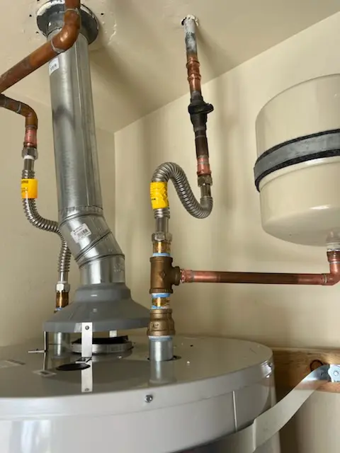 Water heater installation and plumbing repair in Stratford Forest
